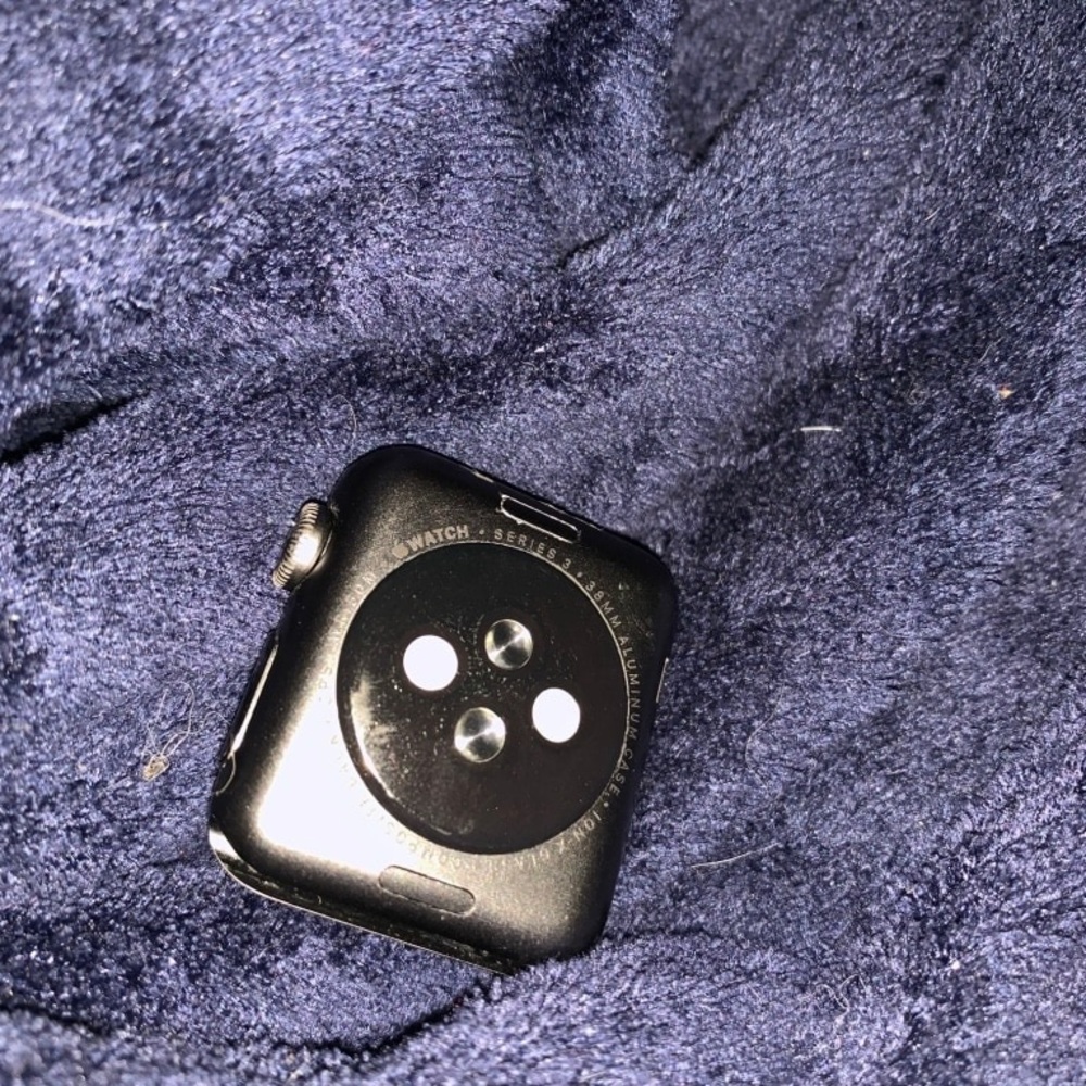 Apple Watch - image 3